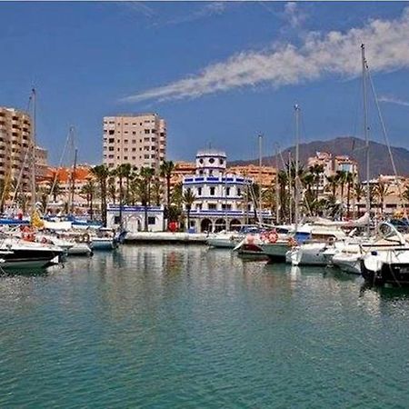 Estepona Marina Apartment ภายนอก รูปภาพ