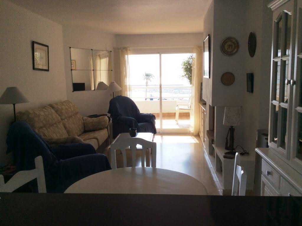 Estepona Marina Apartment ภายนอก รูปภาพ